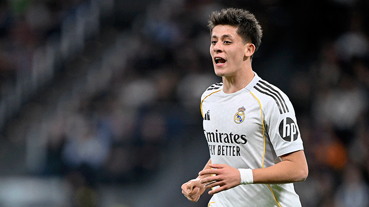 PERFORMANSI TARTIŞILIYORDU