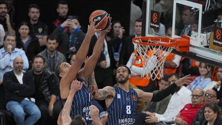 ANADOLU EFES-PARİS BASKETBOL MAÇ SONUCU