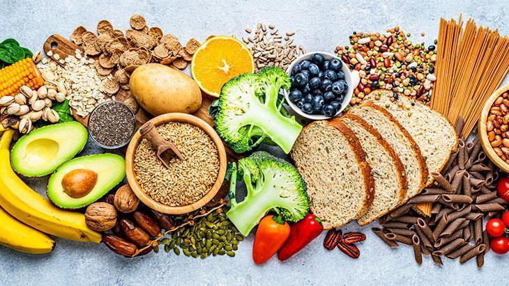 Dengeli ve çeşitli beslenmek gerekiyor