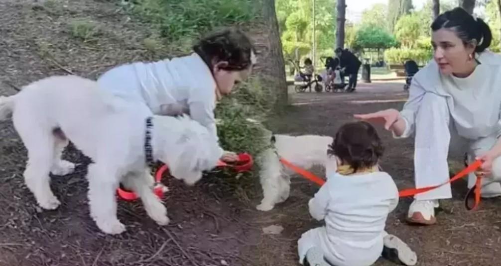 Gonca Vuslateri ve minik kızı Asya Moneden yeni kare