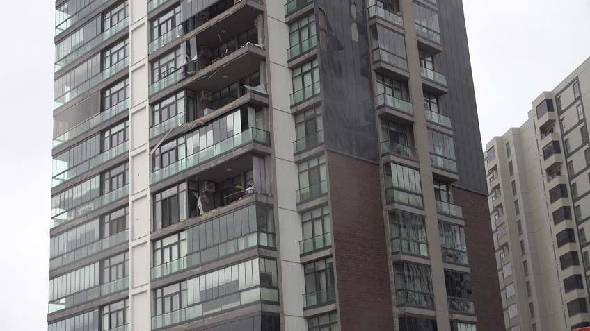 Kentlerden korkutan manzaralar geliyor Okulda cam kırıldı, çok sayıda öğrenci yaralandı