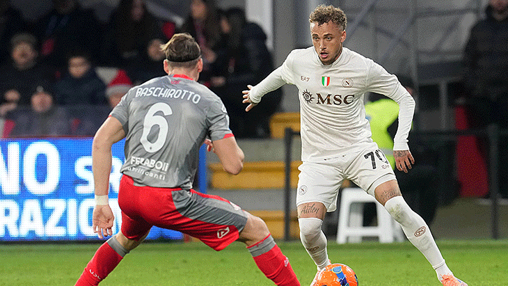 NAPOLIDEN HABER BEKLENİYOR