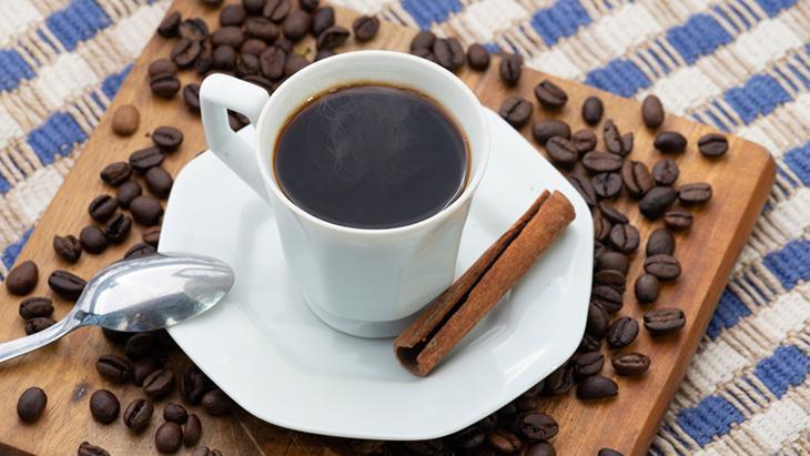 Kahveye bir kaşık ekleyen yaşadı Metabolizmayı motor gibi çalıştırıyor