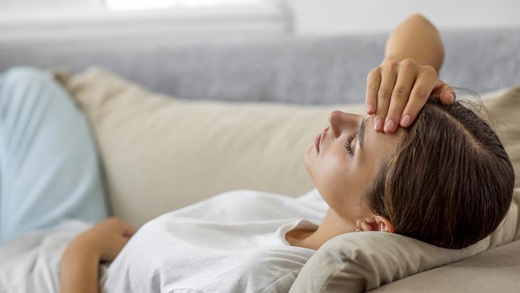 C, A VE FOLİK ASİT EKSİKLİĞİ BAĞIŞIKLIĞI ZAYIFLATIYOR