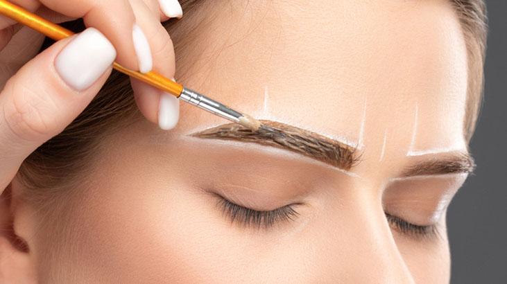 Kaşlarını bu teknikle boyattı, yüzü davul gibi şişti Kendimi tanıyamadım