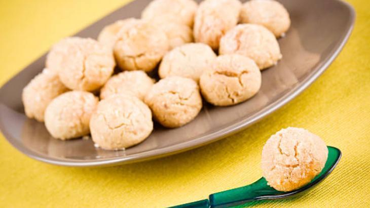 Bu kurabiye ağızda dağılıyor Sırrı unundaymış: 17 dakikada pişiyor, fırından çıkana dokunmayın