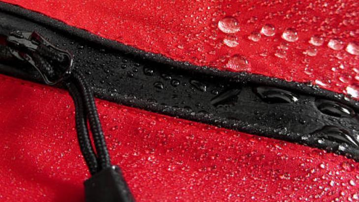 Yağmur çamur demiyor zırh gibi çalışıyor Su geçirmemesi için giysileri böyle yıkayın