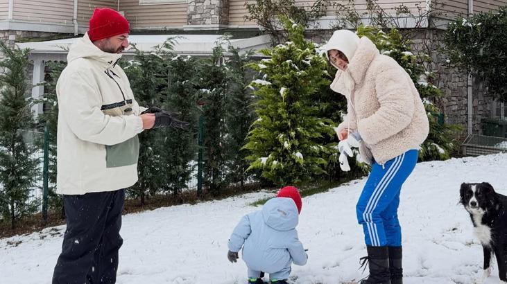 Hande Soral ve İsmail Demirci çiftinden mutlu aile pozu