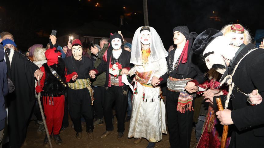 KALANDAR NEDİR, NE DEMEK