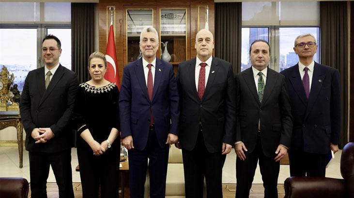 Bakan Bolat, büyükelçileri kabul etti