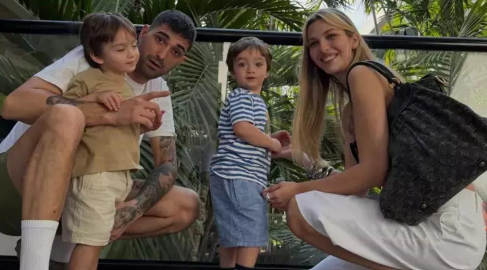 Yasemin Şefkatliden mutlu aile pozu Amerika tatilinden paylaştı