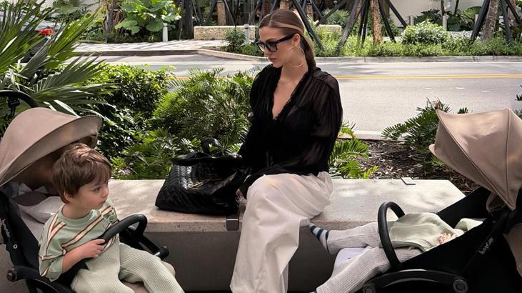 Yasemin Şefkatliden mutlu aile pozu Amerika tatilinden paylaştı