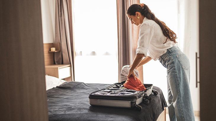 SEYAHATTEN EVE SADECE BAVUL GELMİYOR SEYAHATTEN EVE SADECE BAVUL GELMİYOR