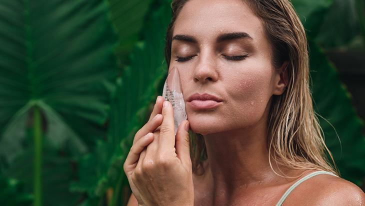 2 tane karanfilden gelen mucize Ton farkı kalmayacak, doğal aydınlatıcı