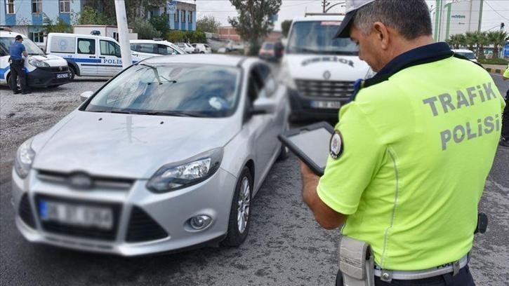 Trafik cezaları güncelleniyor TBMMde 10 madde daha kabul edildi İşte kabul edilen maddeler... Trafik cezaları güncelleniyor TBMMde 10 madde daha kabul edildi İşte kabul edilen maddeler...