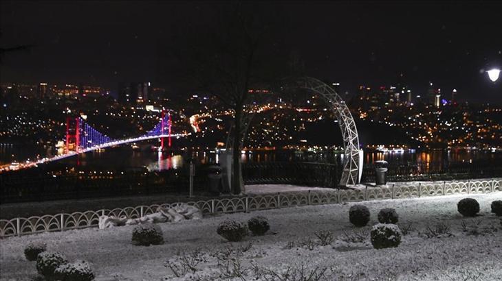 İSTANBUL VALİLİĞİNDEN KARLA KARIŞIK YAĞMUR VE KAR YAĞIŞI UYARISI