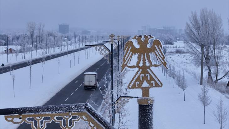 AYDINLATMA DİREĞİ DAHİ DONDU