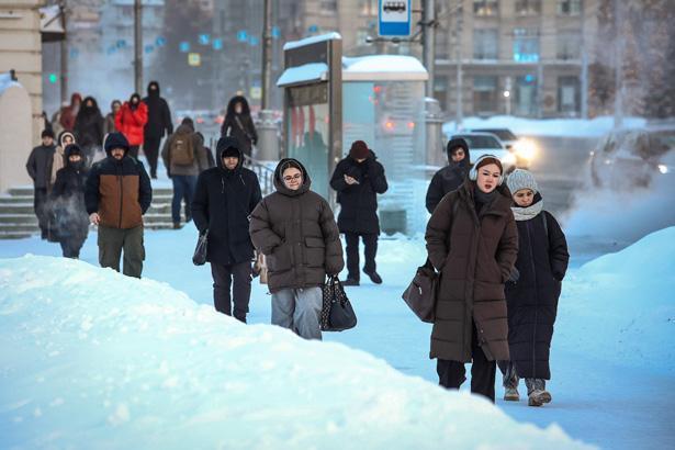 Sanki buzul çağı Soğuk rekoru kırıldı, kat kat giyinerek sokağa çıkıyorlar