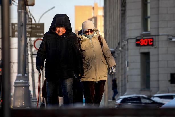 Sanki buzul çağı Soğuk rekoru kırıldı, kat kat giyinerek sokağa çıkıyorlar
