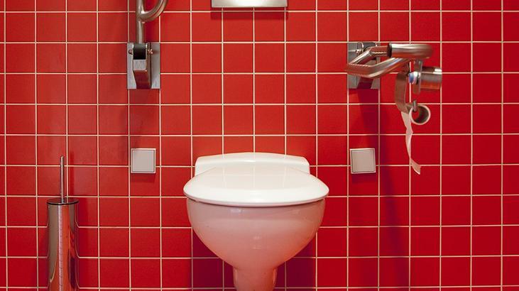 Ne çamaşır suyu ne kimyasal Tuvaletin içini fokur fokur temizliyor