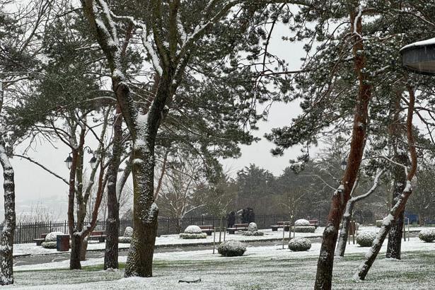 Son dakika... İstanbula kar geri döndü Megakentte son durum