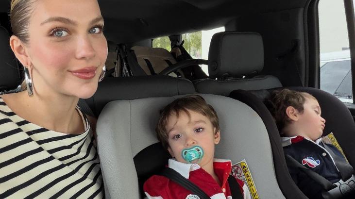 Yasemin Şefkatli ABDden paylaştı İşte oğulları Emir ve Ayelin son hali