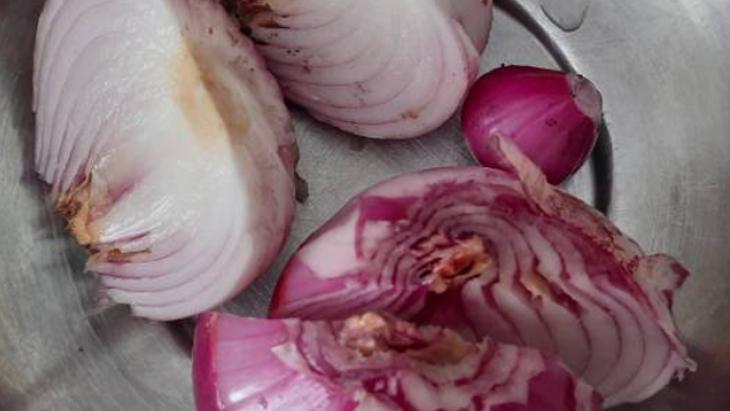 7 gün bekletip suya 3 damla atın Böbrekteki taşı kuma çeviriyor, kepeği söküyor