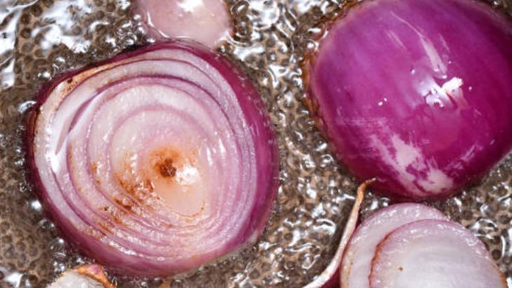 GÖĞSÜNE SÜRENİN BALGAMI KALMIYOR