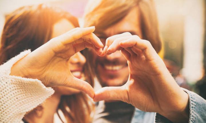 14 Şubat hangi gün 💘 14 Şubat 2026 Sevgililer Günü kadın - erkek hediye önerileri