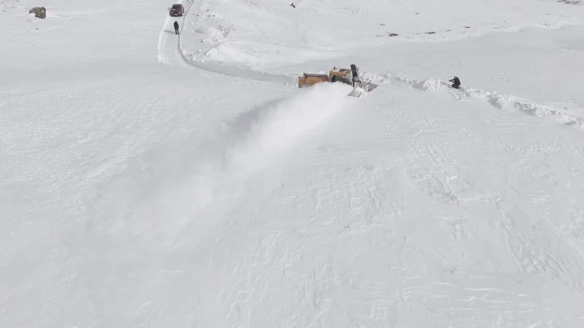 ADANANIN TUFANBEYLİ İLÇESİNDE BEYAZ MASAL