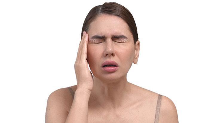 İşlem hasta ağrı hissetmeden tamamlanıyor