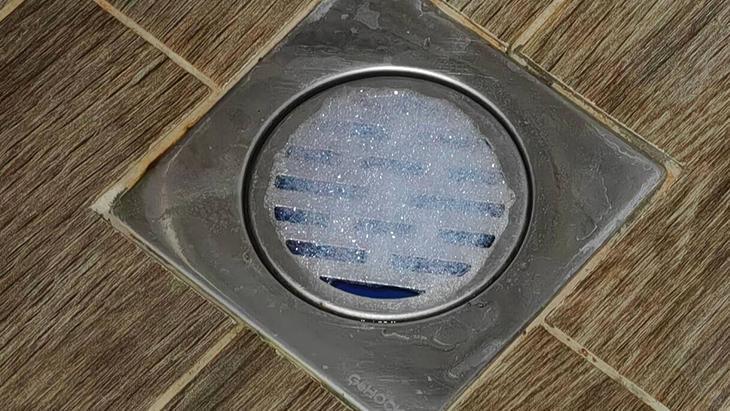 Banyodaki gri kâbusun sebebi buymuş Sirke yetmiyorsa bu yöntemleri deneyin
