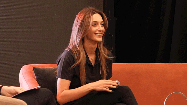 ESRA GÜMÜŞ: EYLÜLÜN VAKIFBANKA GİDİŞİNİ BEKLİYORDUM ESRA GÜMÜŞ: EYLÜLÜN VAKIFBANKA GİDİŞİNİ BEKLİYORDUM
