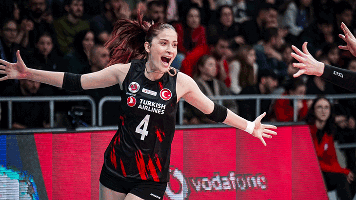 ESRA GÜMÜŞ: TUĞBA ŞENOĞLU FENERBAHÇEYE GİDEBİLİR ESRA GÜMÜŞ: TUĞBA ŞENOĞLU FENERBAHÇEYE GİDEBİLİR