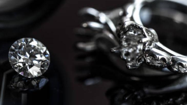 Altın takıların taşının düşmesinden korkmayın Önlemi de çaresi de var