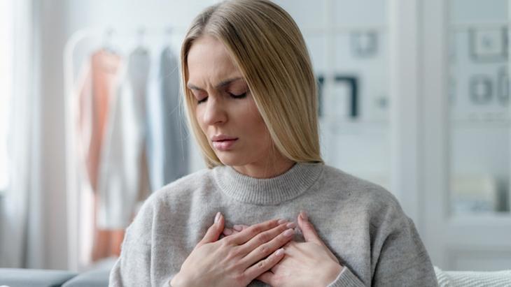 ‘BEDENSEL BELİRTİLER KORKUYU ARTIRIYOR’