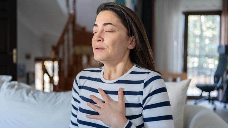 ‘Belirsizlik panik atak vakalarında artışa neden oluyor’