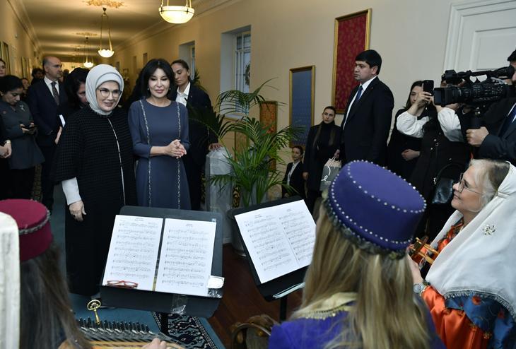 Emine Erdoğan, Özbekistan Cumhurbaşkanının eşi Mirziyoyeva ile bir araya geldi