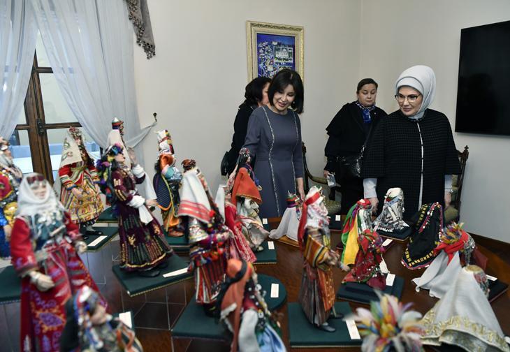 Emine Erdoğan, Özbekistan Cumhurbaşkanının eşi Mirziyoyeva ile bir araya geldi
