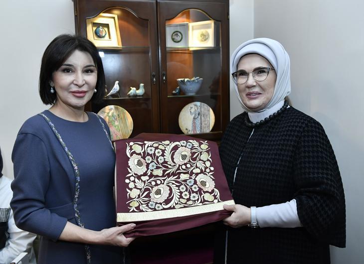 Emine Erdoğan, Özbekistan Cumhurbaşkanının eşi Mirziyoyeva ile bir araya geldi