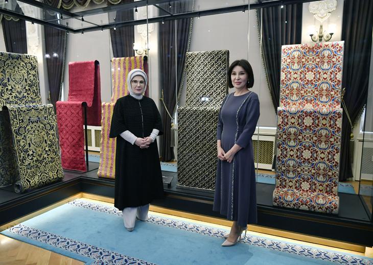 Emine Erdoğan, Özbekistan Cumhurbaşkanının eşi Mirziyoyeva ile bir araya geldi