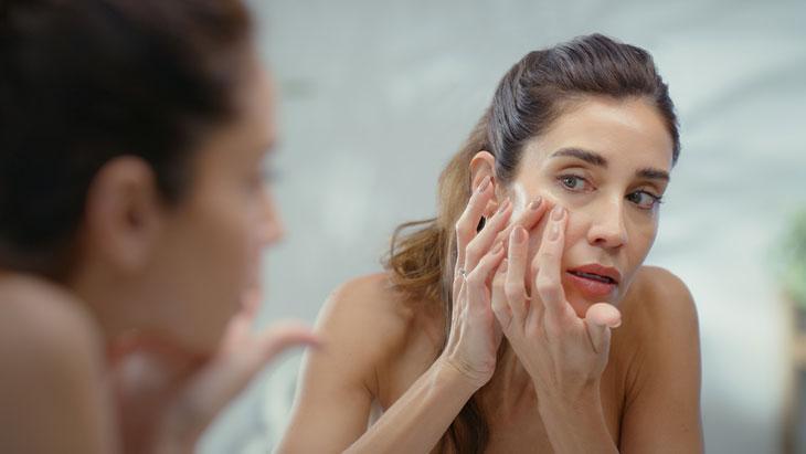 İşlenmiş gıdalar ve şekerli besinler tüketmek