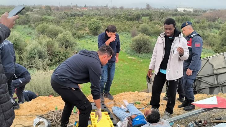 İki ilde katliam gibi kaza: 17 can kaybı Olay yerinden ilk görüntüler