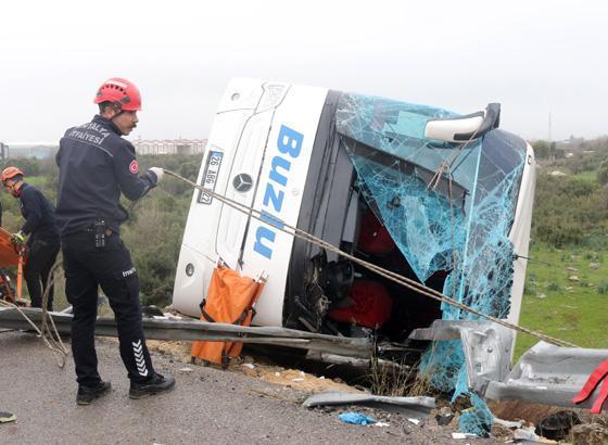 İki ilde katliam gibi kaza: 17 can kaybı Olay yerinden ilk görüntüler