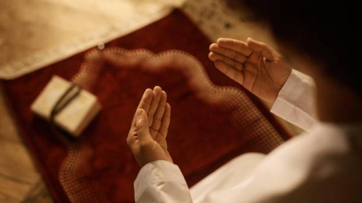 BERAT KANDİLİ NAMAZI NASIL KILINIR VE KAÇ REKAT
