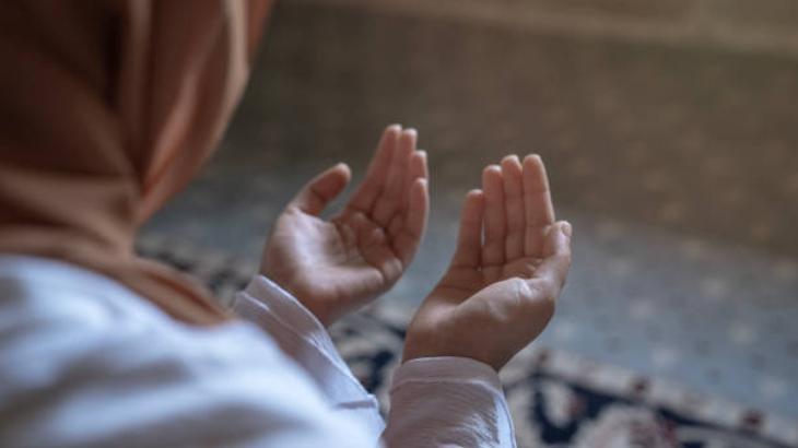 BERAT KANDİLİ NAMAZI SAAT KAÇTA KILINIR