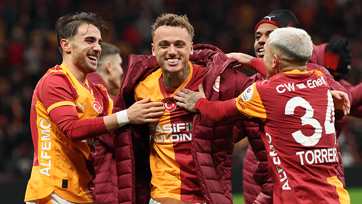 10 KİŞİDEN 9U GİTMEMİ İSTEMİYORDU