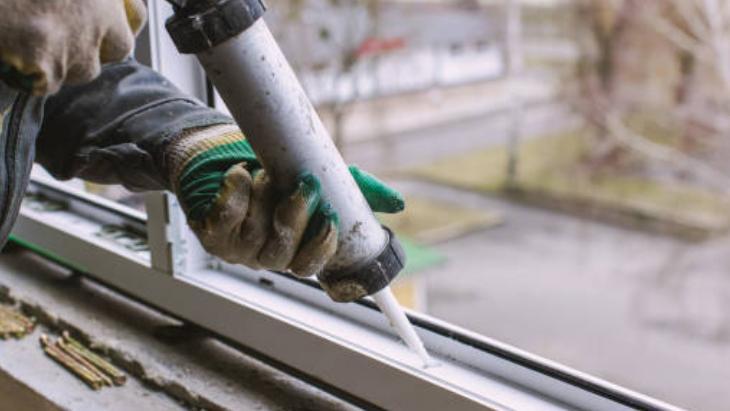 Pencere kenarından sızıyor Tüm evi soğutuyormuş: Tek malzemeyle fatura düşer