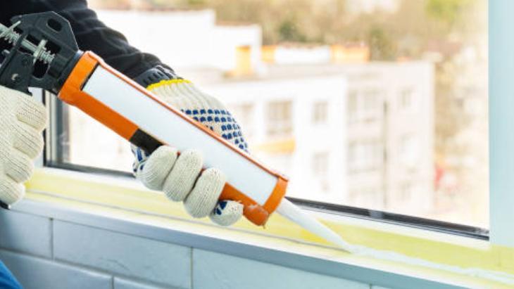 Pencere kenarından sızıyor Tüm evi soğutuyormuş: Tek malzemeyle fatura düşer