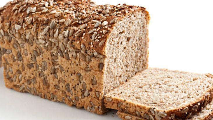 Ekmeği yaparken fırını önceden ısıtan yandı Sirkeyle açınca kabarıyor